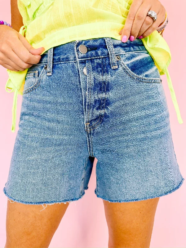 HILA HIDDEN BUTTON FLY SHORT - DENIM