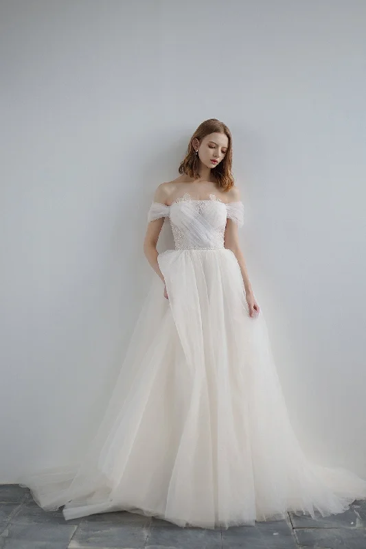 A-Line Sweep-Brush Train Lace Tulle Wedding Dress CW3220