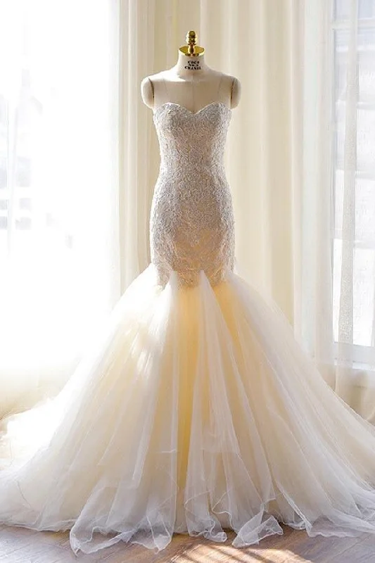 Gorgeous Ivory Sweetheart Tulle Mermaid Lace-Appliques Wedding Dresses N341