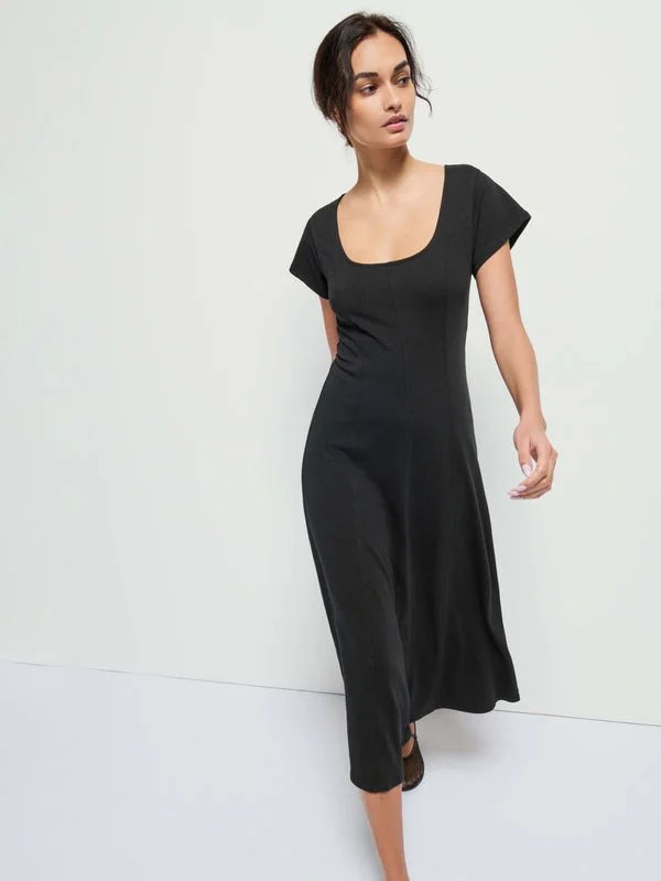 MARIANA ROUND NECK DRESS